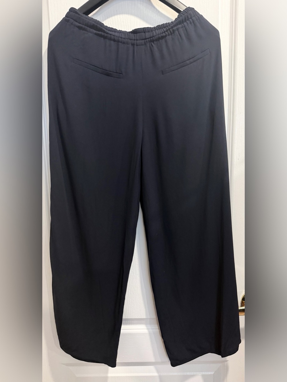 Vince Navy Elastic-Waist Wide-Leg Jogger Pants - Picture 4 of 4